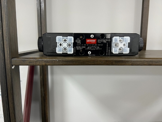 Control de temperatura de las válvulas de solenoide de corriente continua Partes de repuesto hidráulicas Dg4V-3-0c-M-U-H7-69-En124