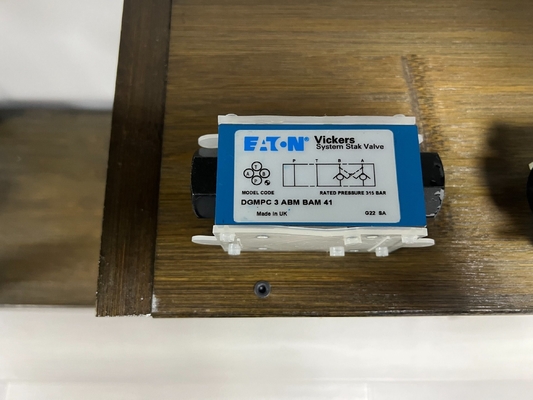 Válvula de solenoide de corriente continua con forma de conexión de la abrazadera