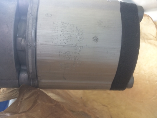 0511645601 Bomba de engranaje hidráulico 35 kg Diseño ligero para una fácil instalación