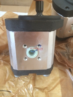 Pumpas de engranajes hidráulicas Azpf-11-02220kb-S0081 y durabilidad para piezas de repuesto de grúas de rastreo