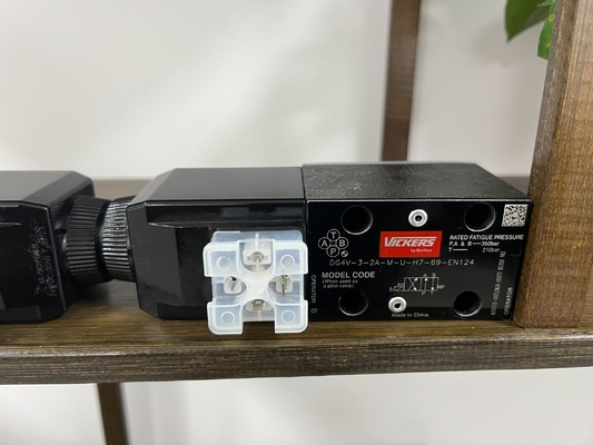 Válvula de solenoide de uso industrial Dg4V-3-2al-M-U-H7-69-En124 Repuestos hidráulicos