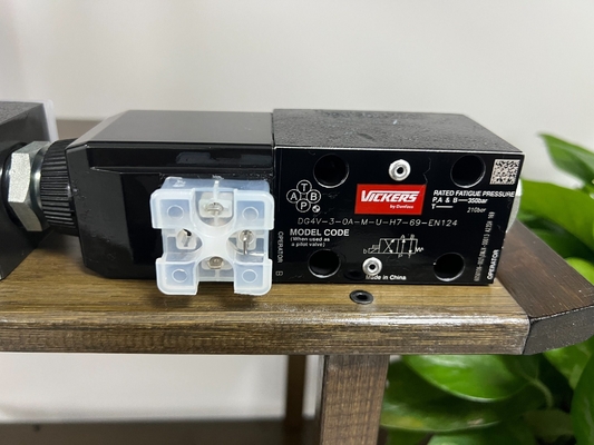 Válvula de solenoide de uso industrial Dg4V-3-2al-M-U-H7-69-En124 Repuestos hidráulicos